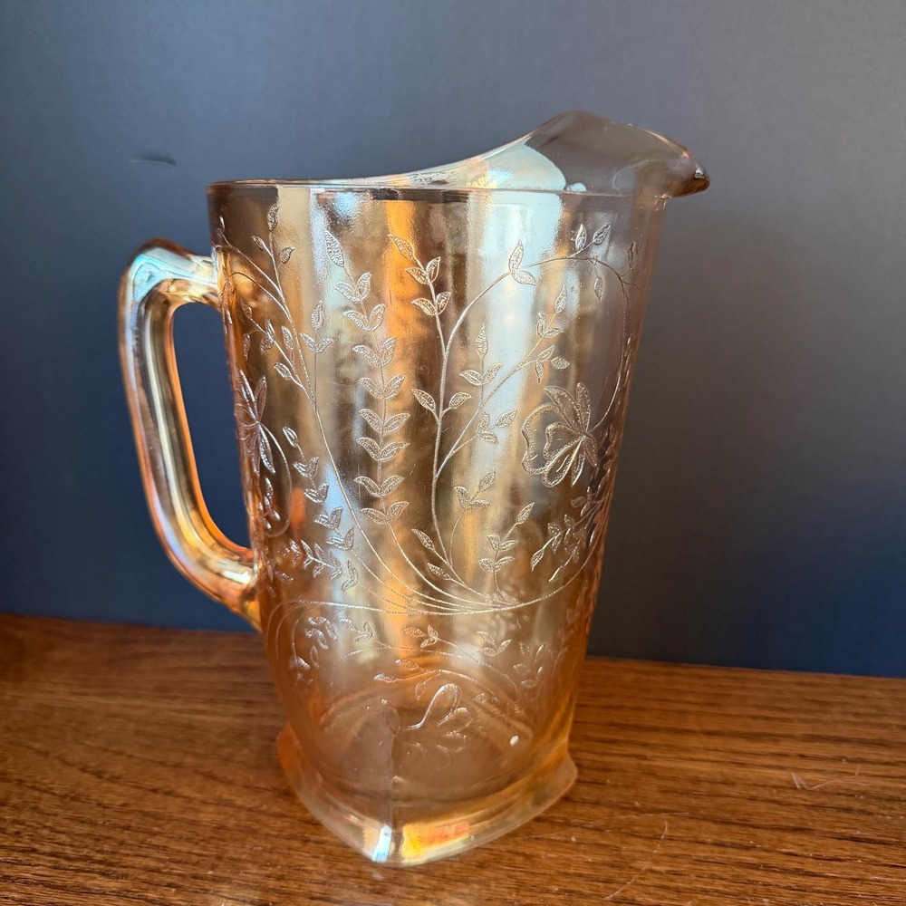 Stunning Jeannette Glass Floragold Iridescent Pitcher 9.25"